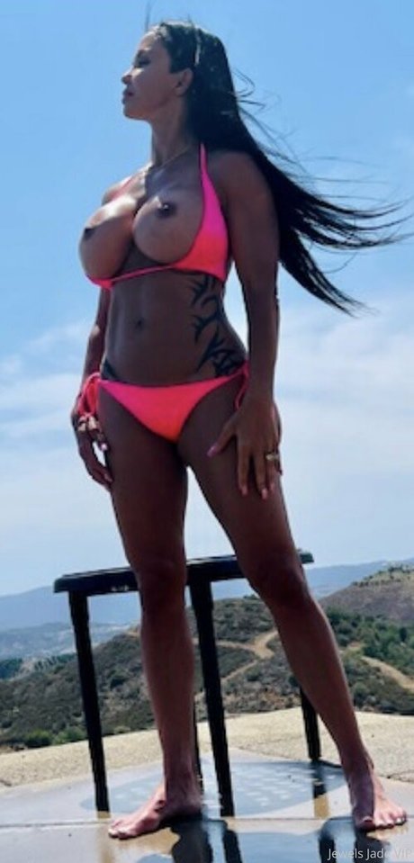 jewels jade vip pornstar naked photos