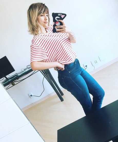 Riyuuka model adult photo