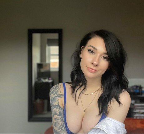 Em camp bell hot actress img