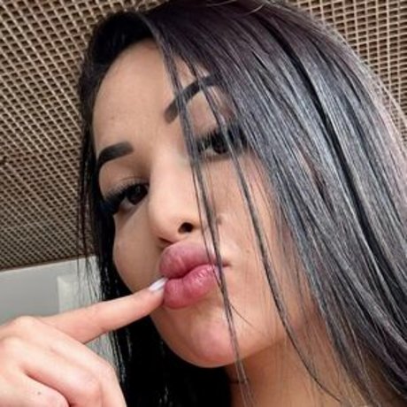 Michele Braga pornstar naked gallery