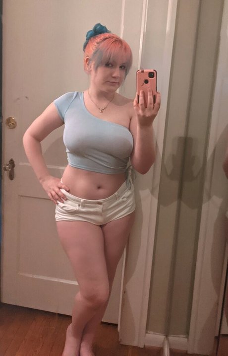 Natalie Minx high quality model pictures