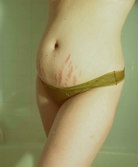 Ivie Walker model sex picture