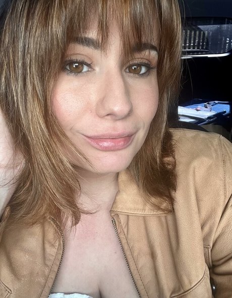 LillyBehave nice star picture