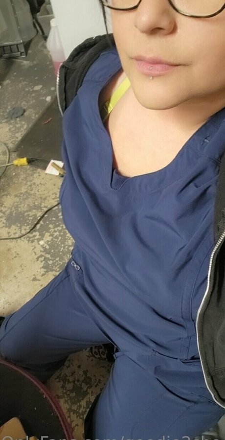 goodie2shoes7 model sexy img