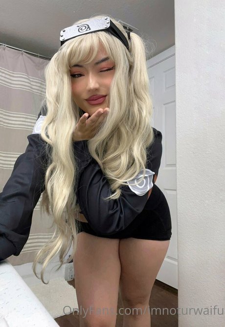 imnoturwaifu pornstar sexy pics