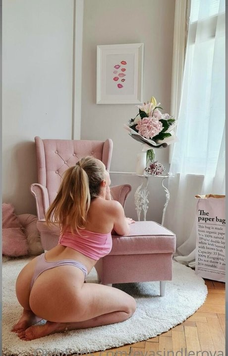 evasindlerova erotic actress img