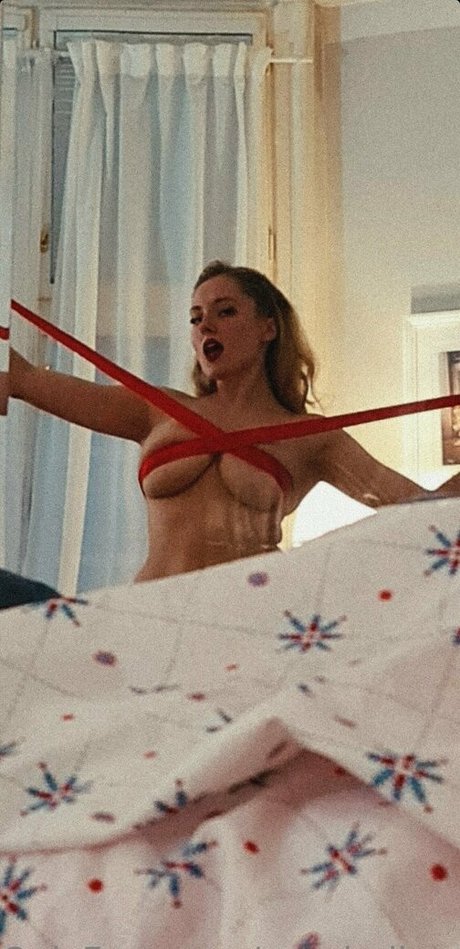 big tits blonde onlyfans nudes picture