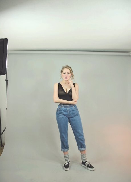 evasindlerova star adult photos