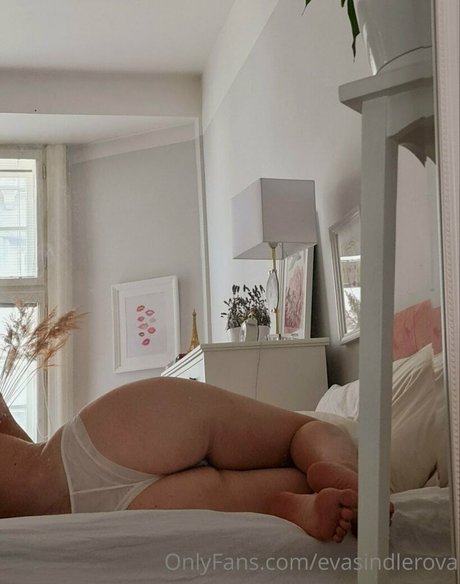 evasindlerova pornstar perfect photos