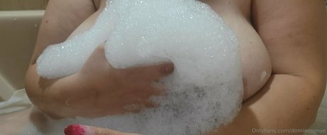 domiemomie pornstar pic