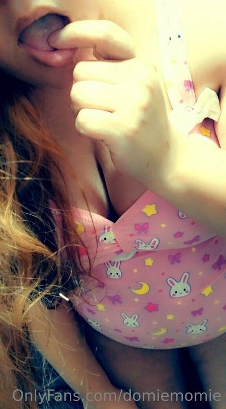 domiemomie Quick model image