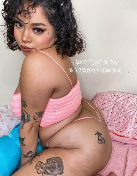 mature squirt onlyfans erotic photo