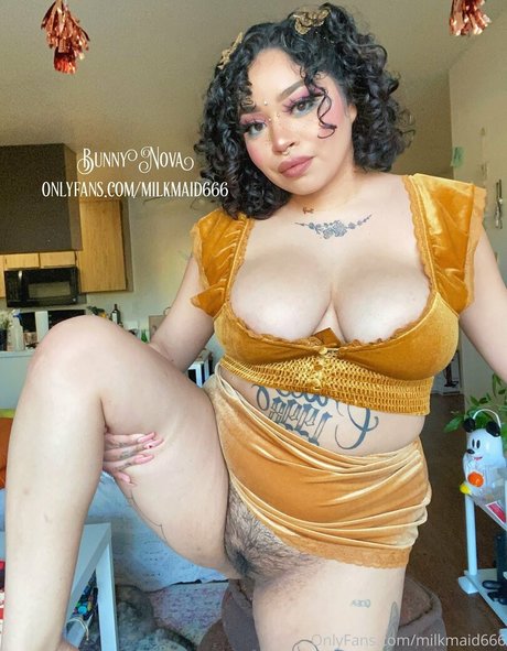 Milkmaid666 hot pornstar pic