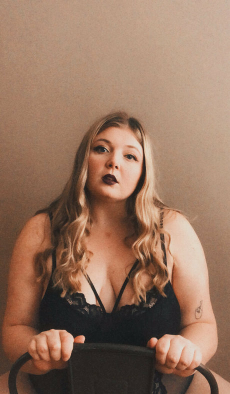 itsgracie naked actress photo