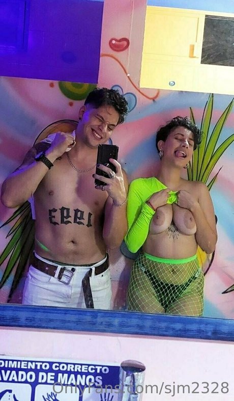 sjm2328 exclusive model image