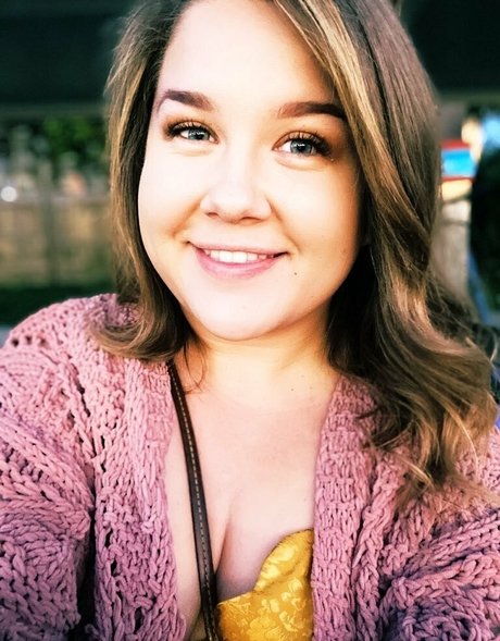 darlingxxxjones free pornstar img