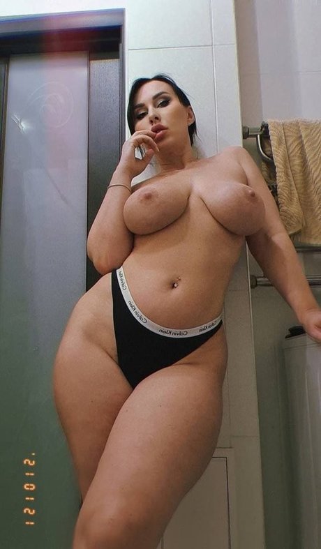 Miss Kiss free pornstar galleries