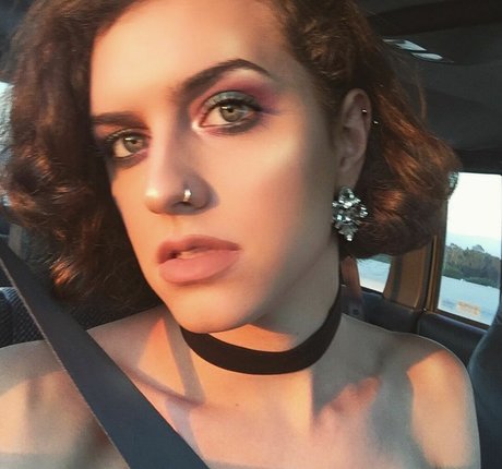 SophieSommers pornstar beautiful photos