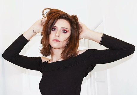 SophieSommers pornographic actress image