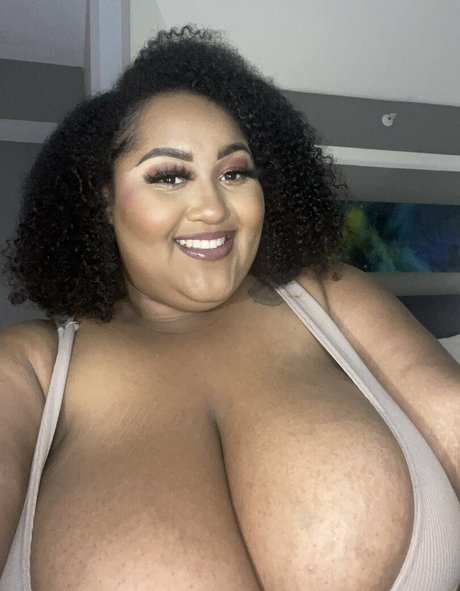 Anyai The Saiyan model pretty pics