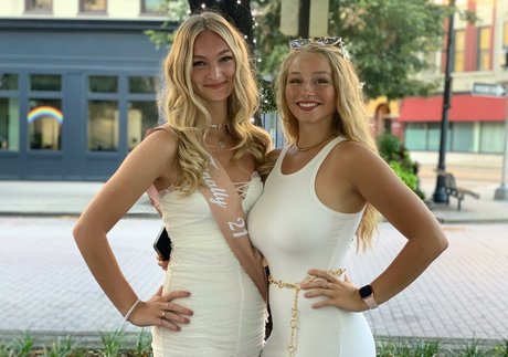 Hannah Alyssa Woods model adult pictures