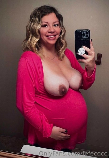 FefeCoco exclusive pornstar photo