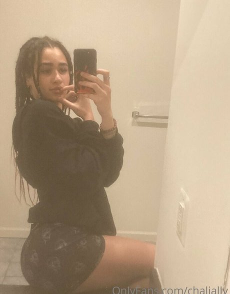 chalially star perfect photo