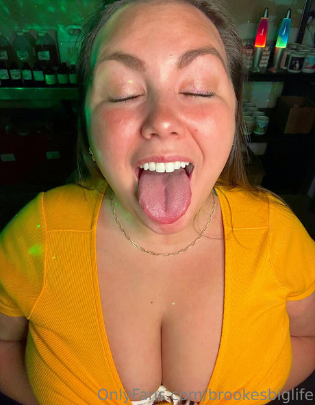 brookesbiglife model best picture