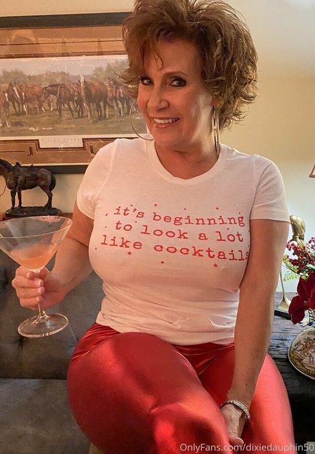 busty redhead onlyfans free sexy pics