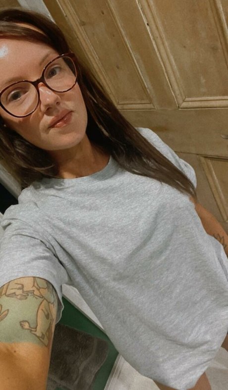 Maisey Brooks exclusive actress photo