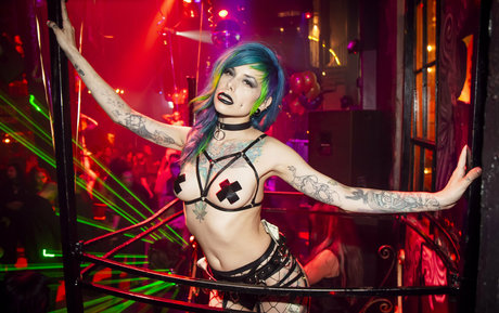 whiskey shotz model nude galleries