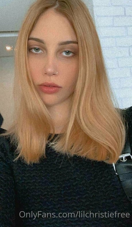 nanaklertits model exclusive photo