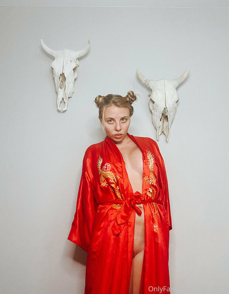 leeloo luv pornstar sexy photos