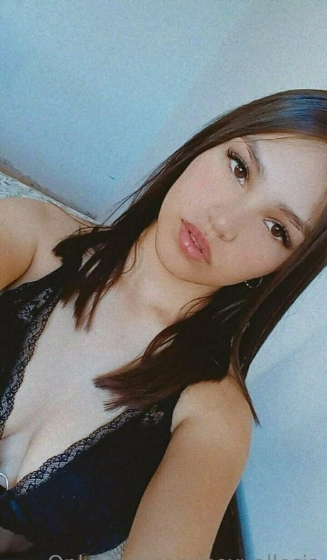 bunnyallesia model photo