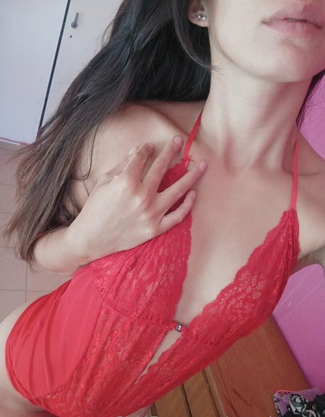 romakromm erotic model gallery