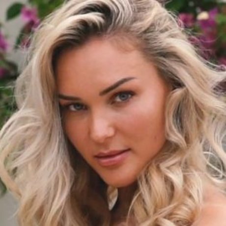 Emily Shedler naked pornstar picture