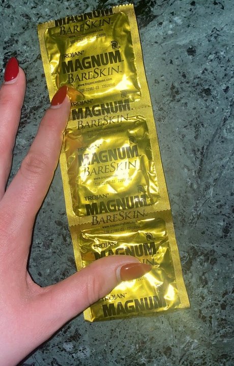 Michelleyroo nude star img