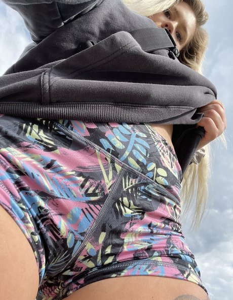 Valkyrieuntamed pornstar sex archive