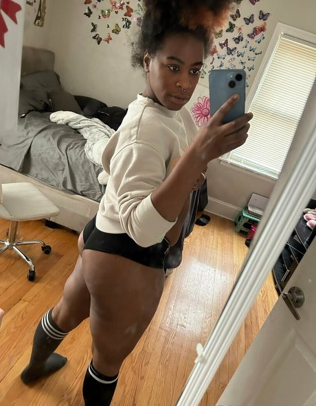 armilann xxx pornstar photo