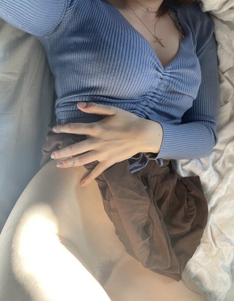 rosalindcorrupts pretty pornstar photo