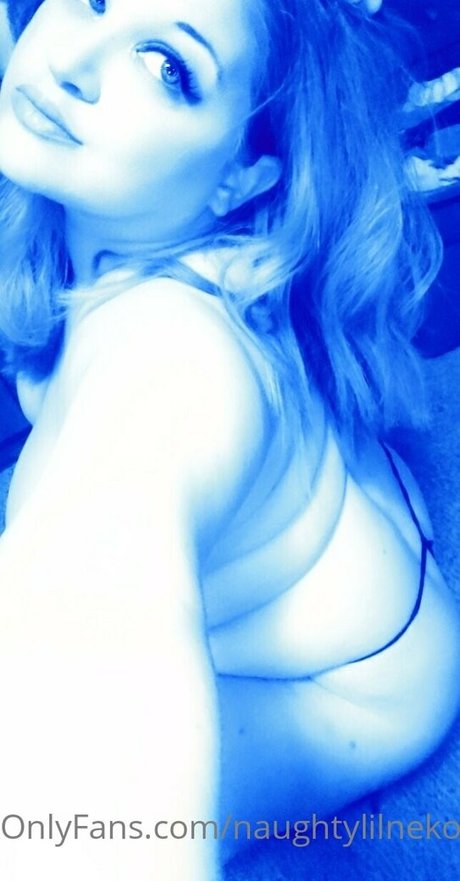 naughtylilnekofree star top pics