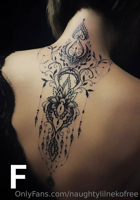 naughtylilnekofree model nude gallery