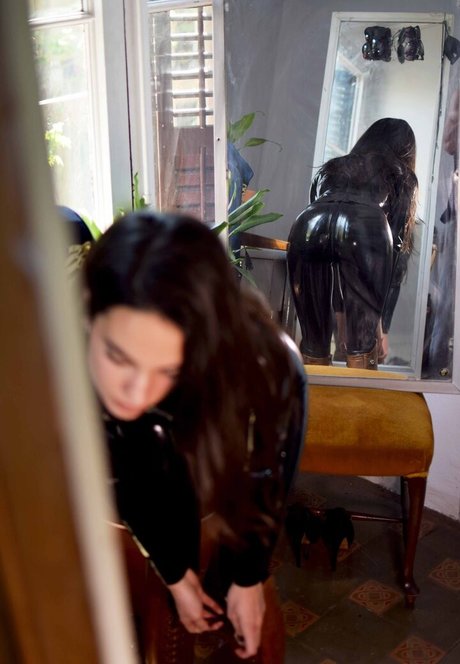 Shinetight star pornographic pic