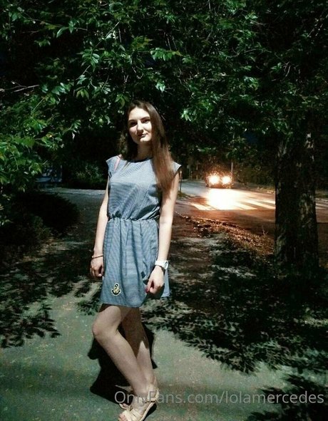 lolamercedes sex model pics