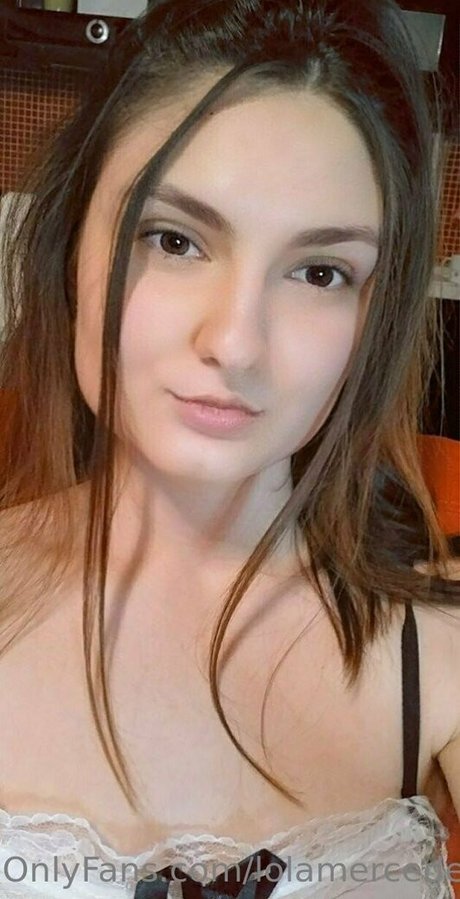 lolamercedes nude model pic