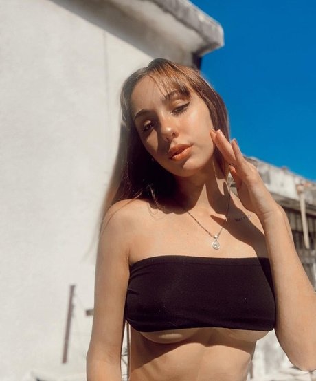 agusdigri star nudes pics