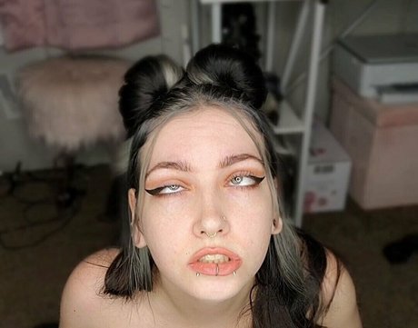 meaghanisdead69 model perfect photo