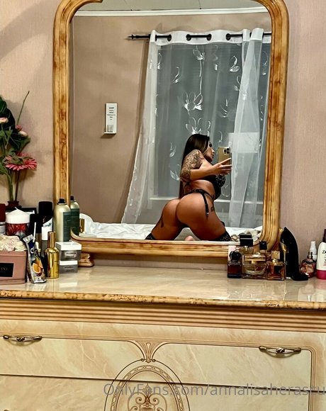 Anna Lisa Herascu nude model pic