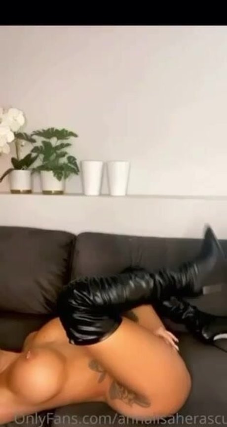 Anna Lisa Herascu model exclusive image