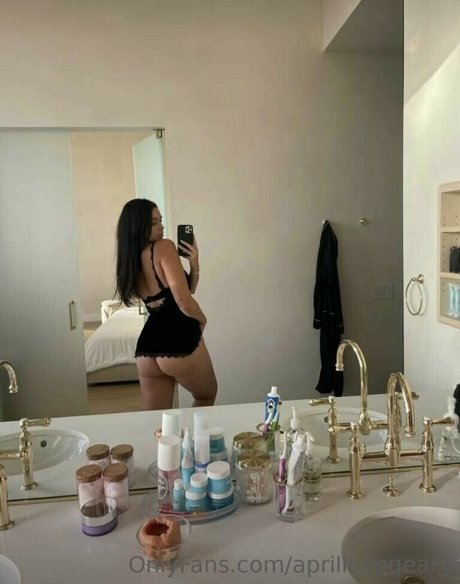 aprillovegeary model beautiful photo